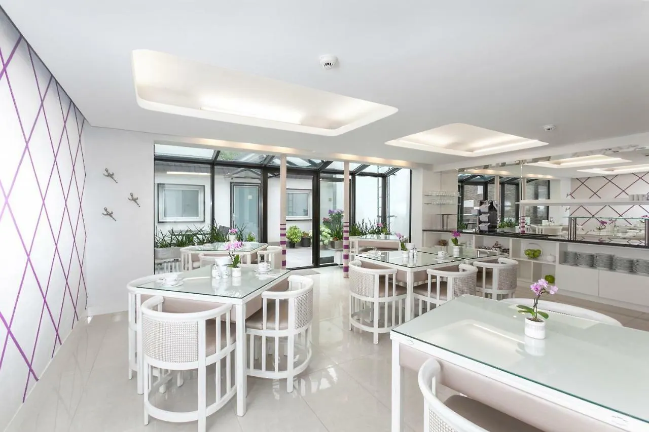 Hotel Prinz Anton Dusseldorf 3*,
